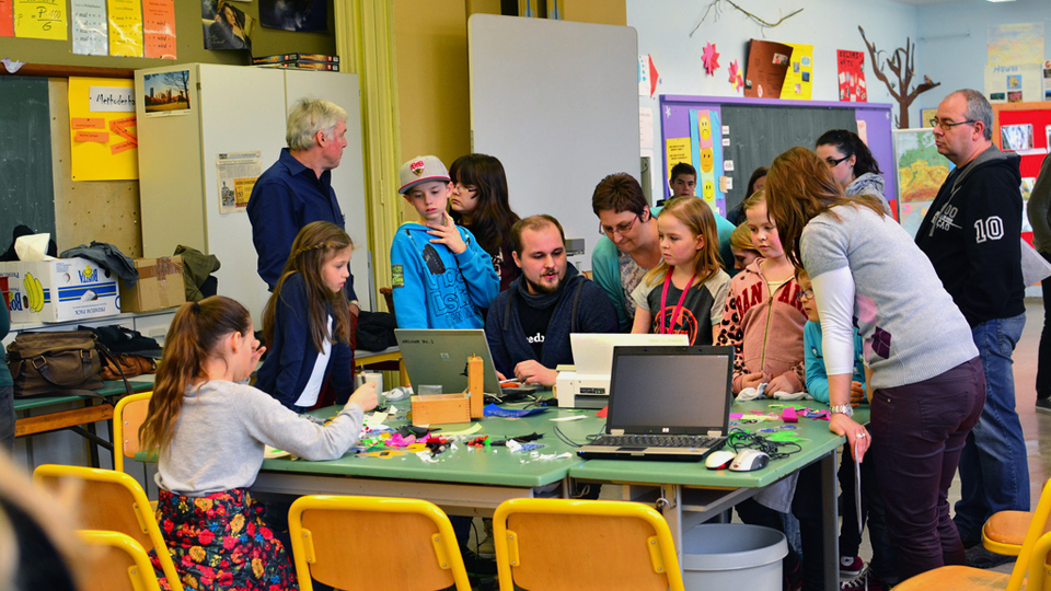 Leute machen Kleider - mit Vektorgrafiken (Jugendzentrum Crailsheim)