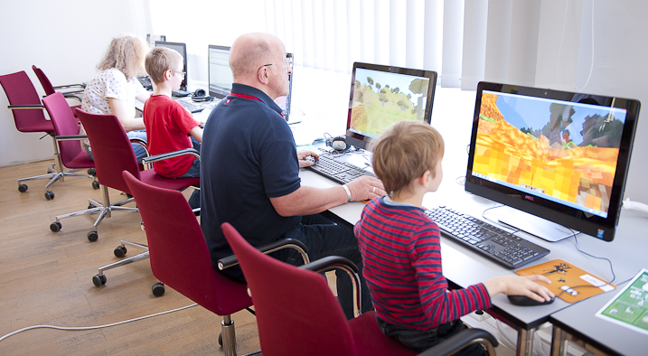 Computerspielschule 717x394px